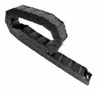 Gibkiy-plastikovyy-kabel_kanal-_zakrytyy_