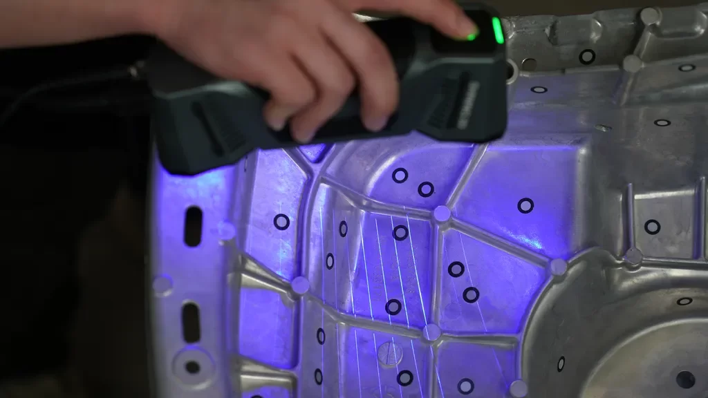 Shining 3D FreeScan Combo 4