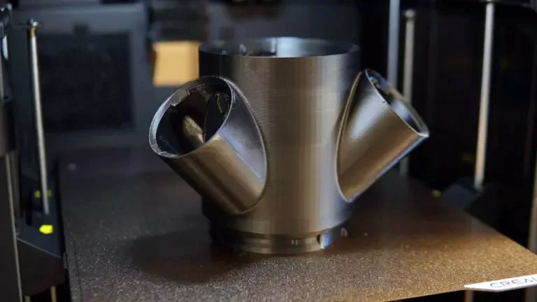 Печать одноцветной детали Creality K2 Pro Печать одноцветной детали Creality K2 Pro