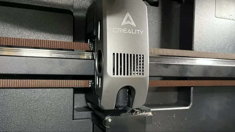 3D принтер Creality K2 Plus внутри 3D принтер Creality K2 Plus внутри