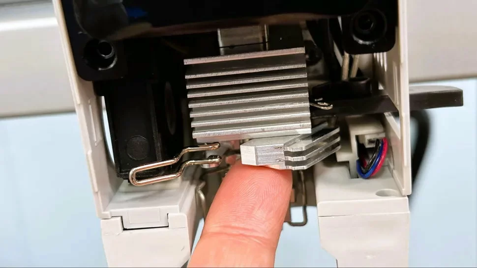 Нож для обрезания филамента Anycubic Kobra X