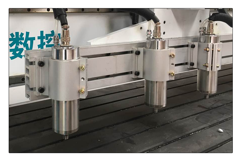 Kronshtejn (derzhatel') shpindelya so smeshchennym krepleniem 6