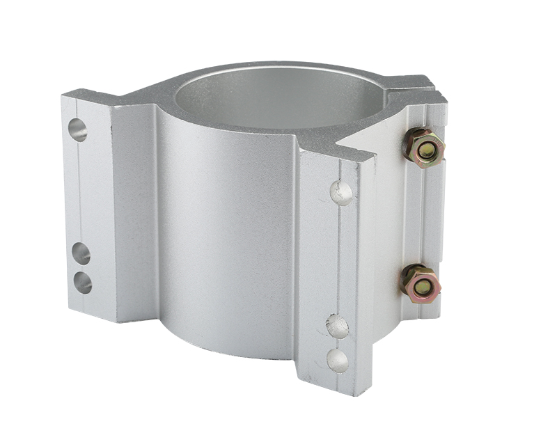 Kronshtejn (derzhatel') shpindelya so smeshchennym krepleniem 2