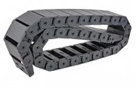 Gibkiy-plastikovyy-kabel_kanal-otkryvayushcheysya-_poluzakrytyy_